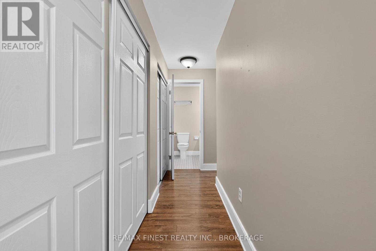 #302 2 BAY STREET - 26