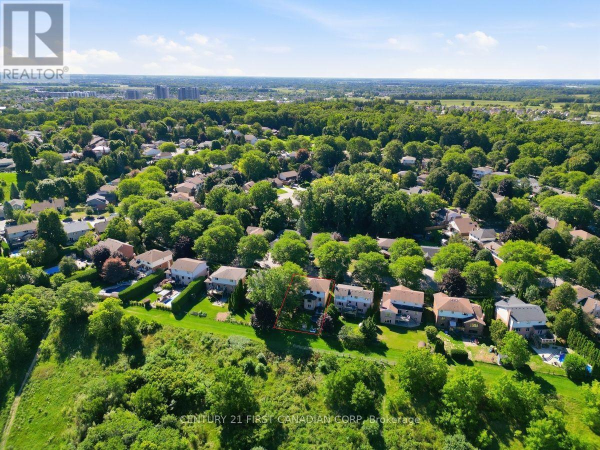 199 SOMERSET CRESCENT - Image 4