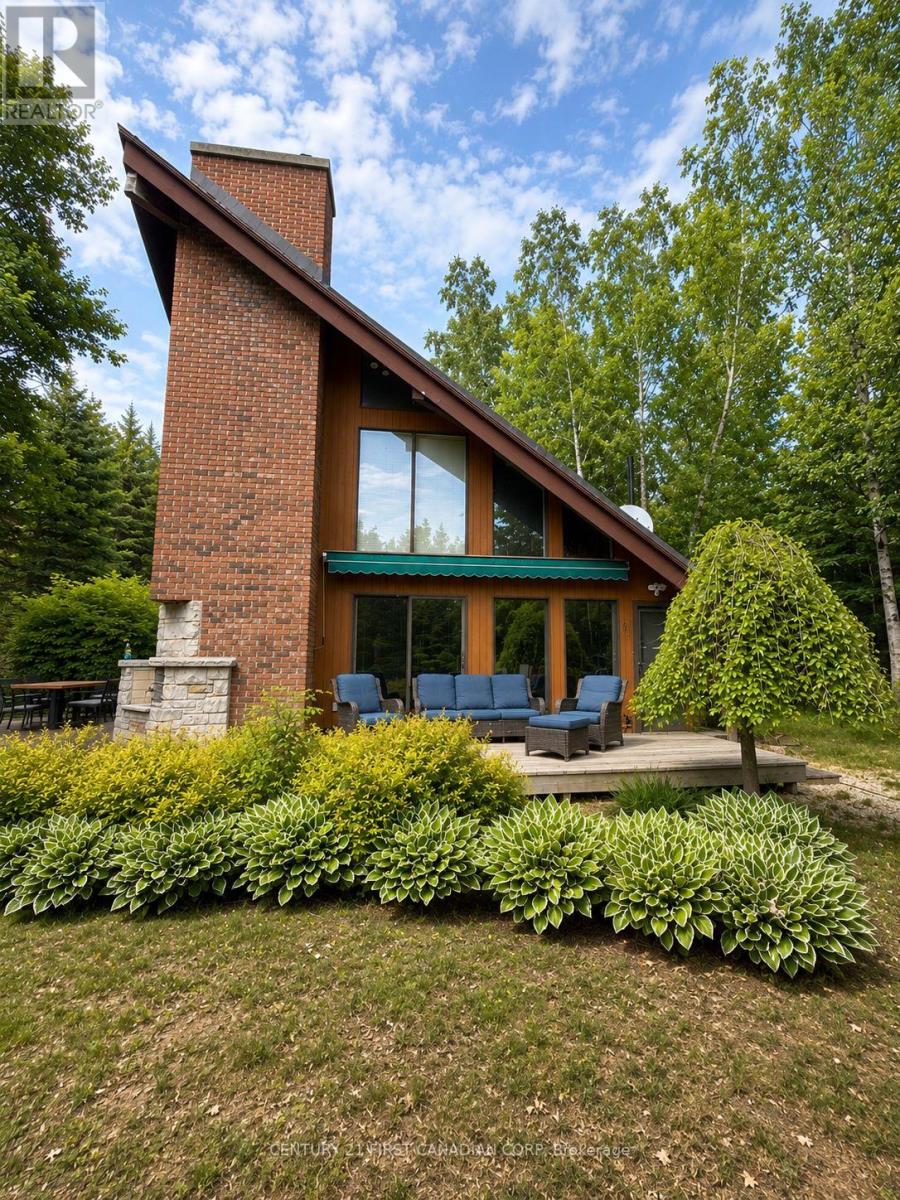 463 ECKFORD AVENUE - 1
