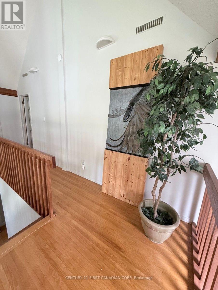 463 ECKFORD AVENUE - Image 13