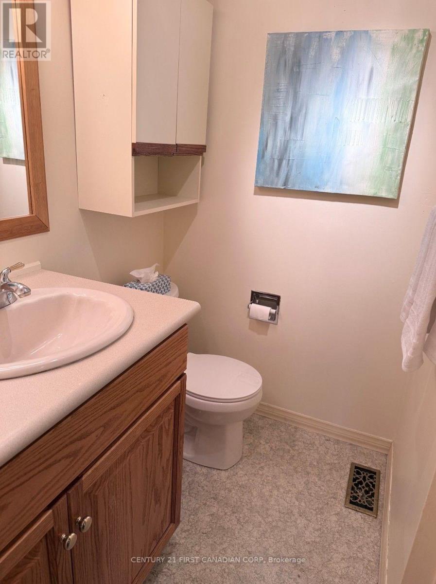 463 ECKFORD AVENUE - Image 17