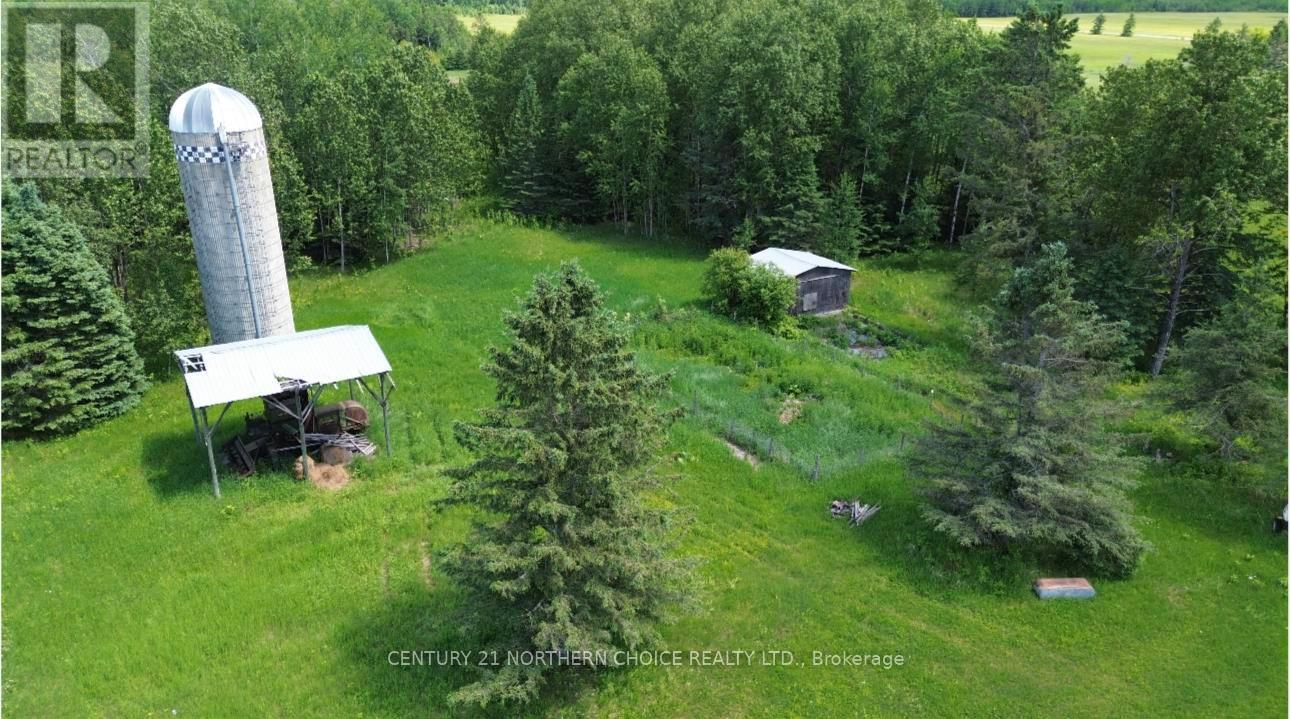 40 BIRCH ROAD - 8