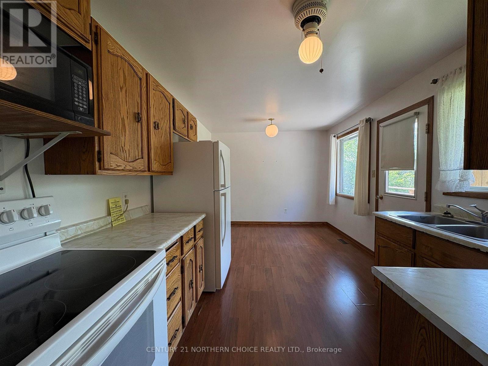 357 DANIEL AVENUE - Image 12