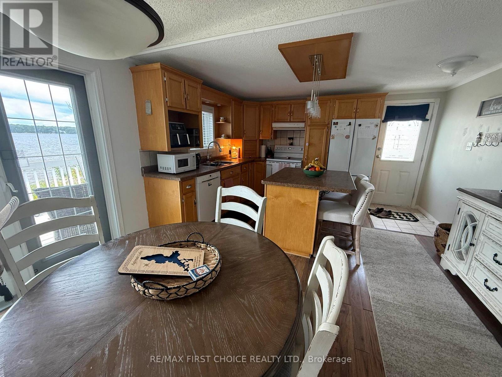 144 LAKESHORE DRIVE - 14