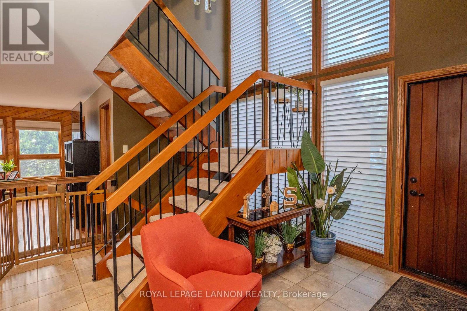 1702 GLENWOOD CRESCENT - 2
