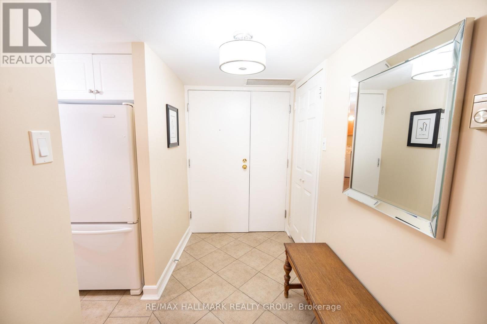#509 2019 CARLING AVENUE - Image 6