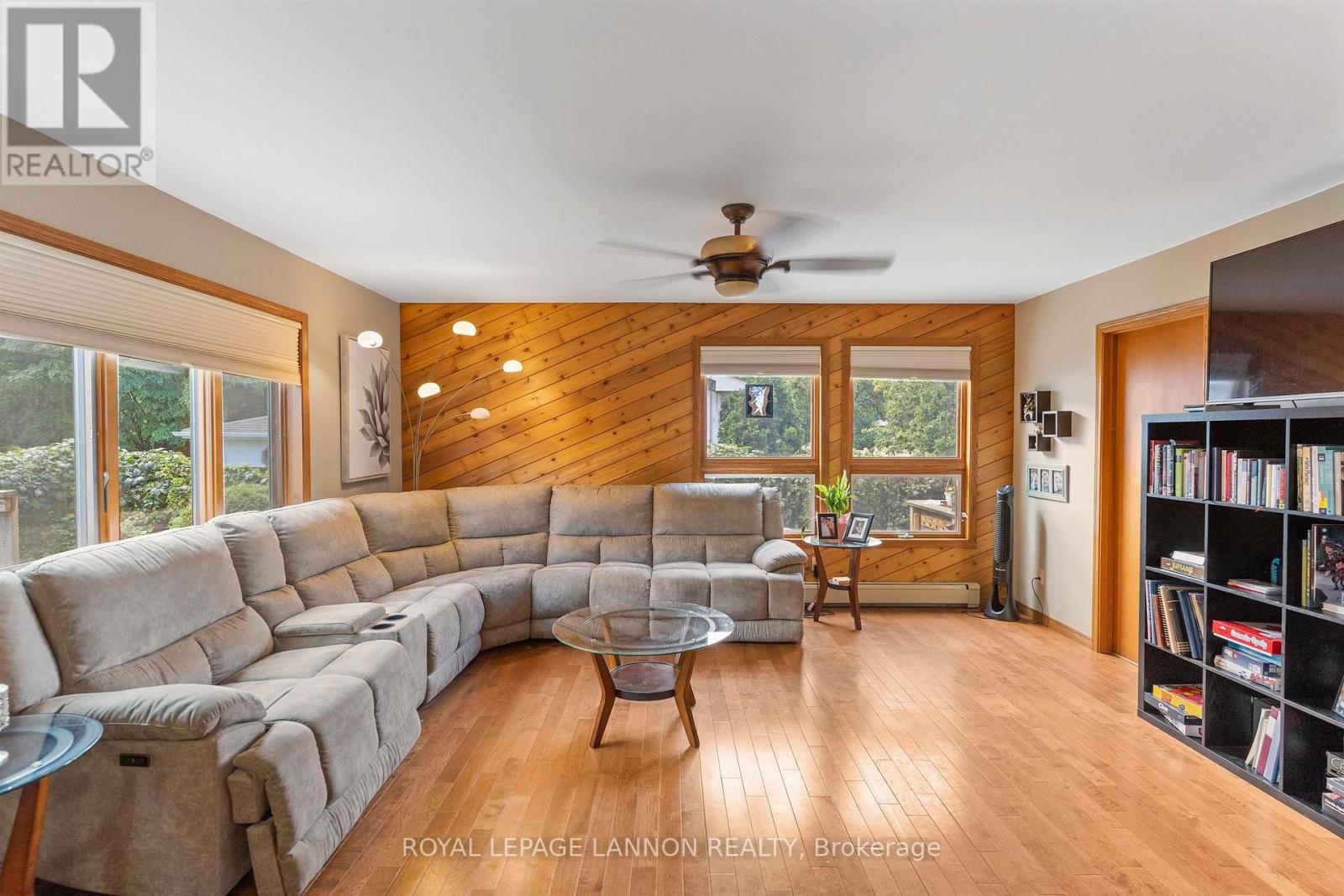 1702 GLENWOOD CRESCENT - 10