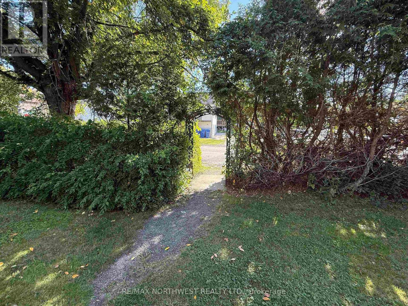 55 NORMAN DRIVE - 20