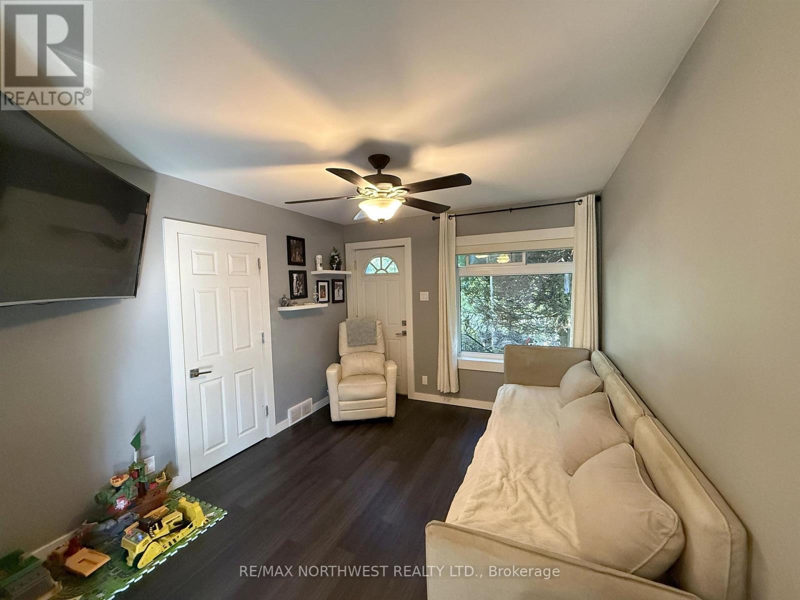 55 NORMAN DRIVE - 8