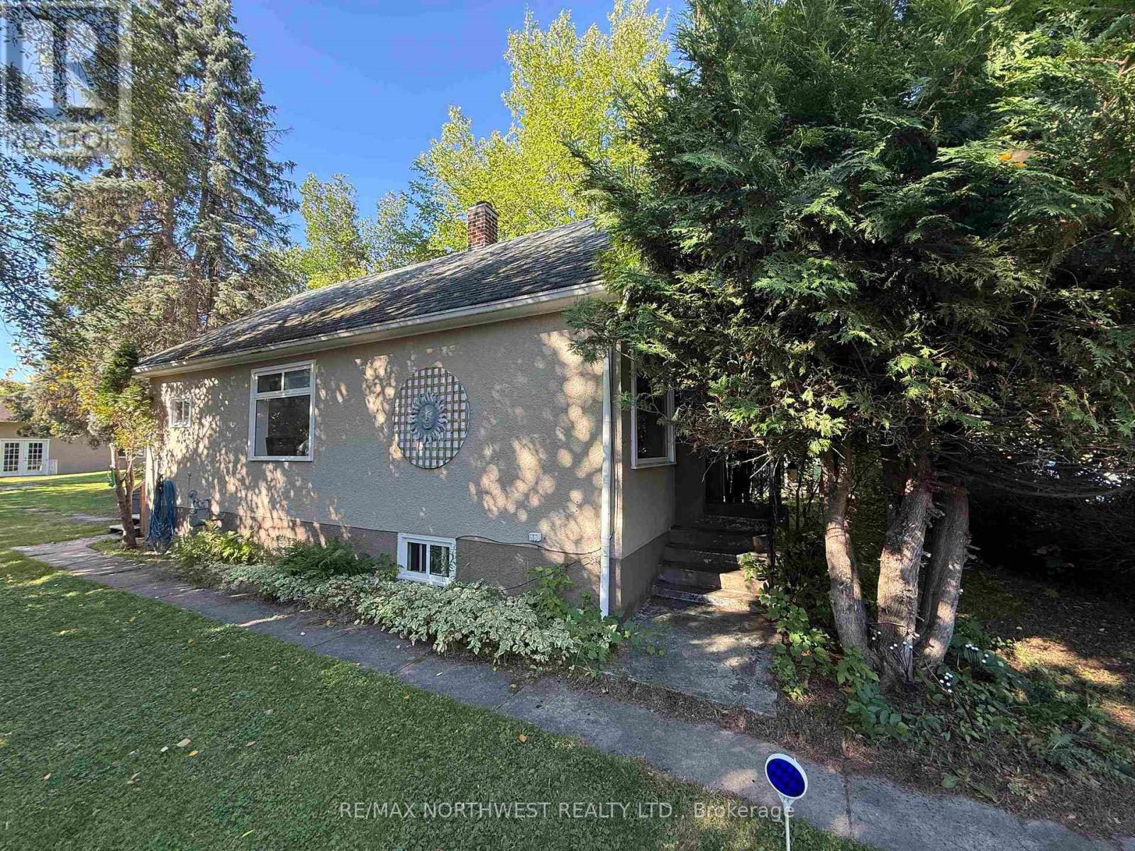 55 NORMAN DRIVE - 22