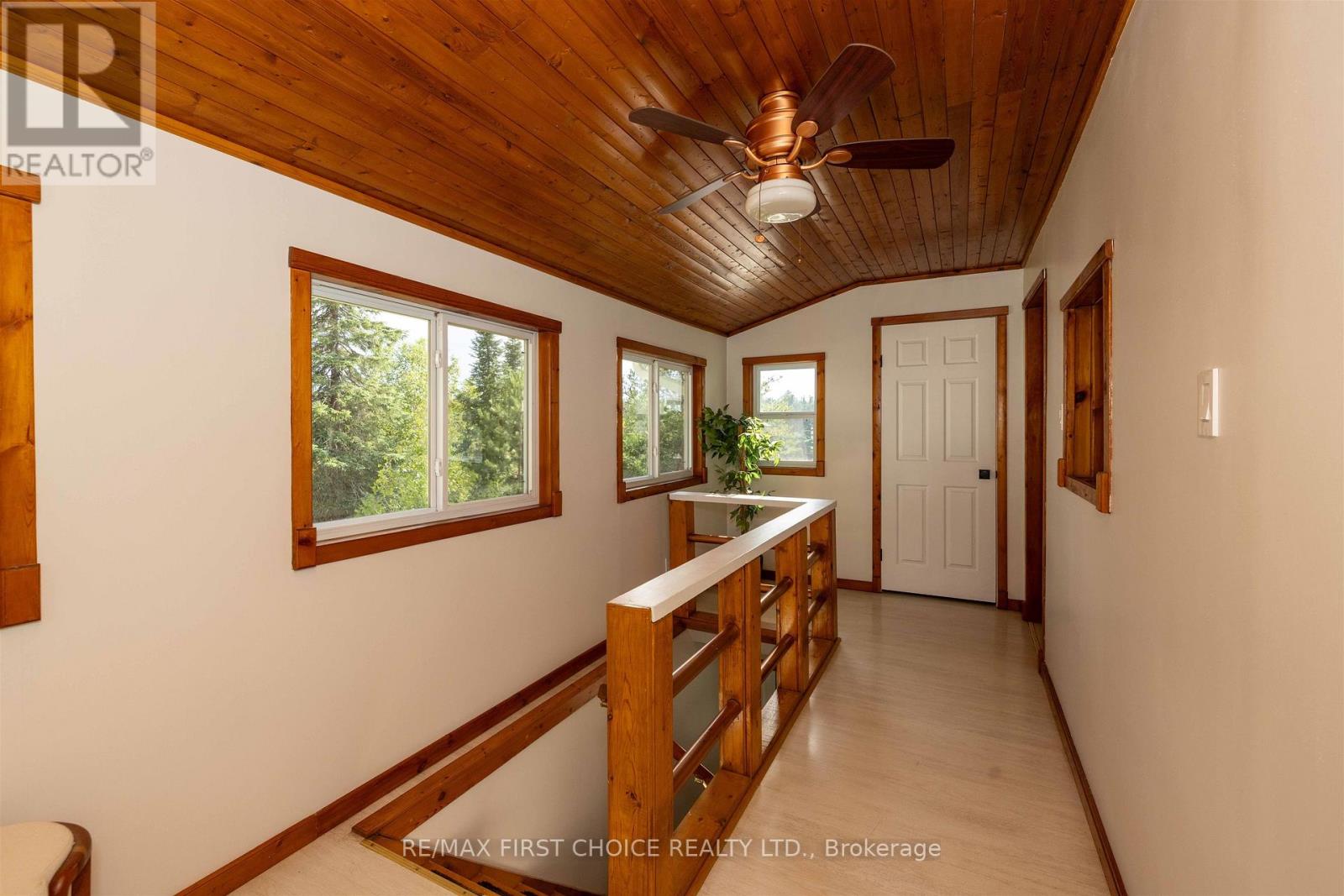 32I ONE ISLAND LAKE ROAD N - Image 26