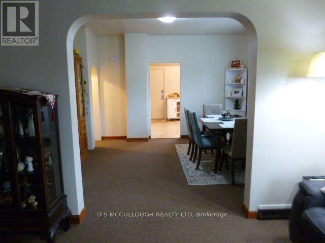 458 & 460 EGAN STREET - 23