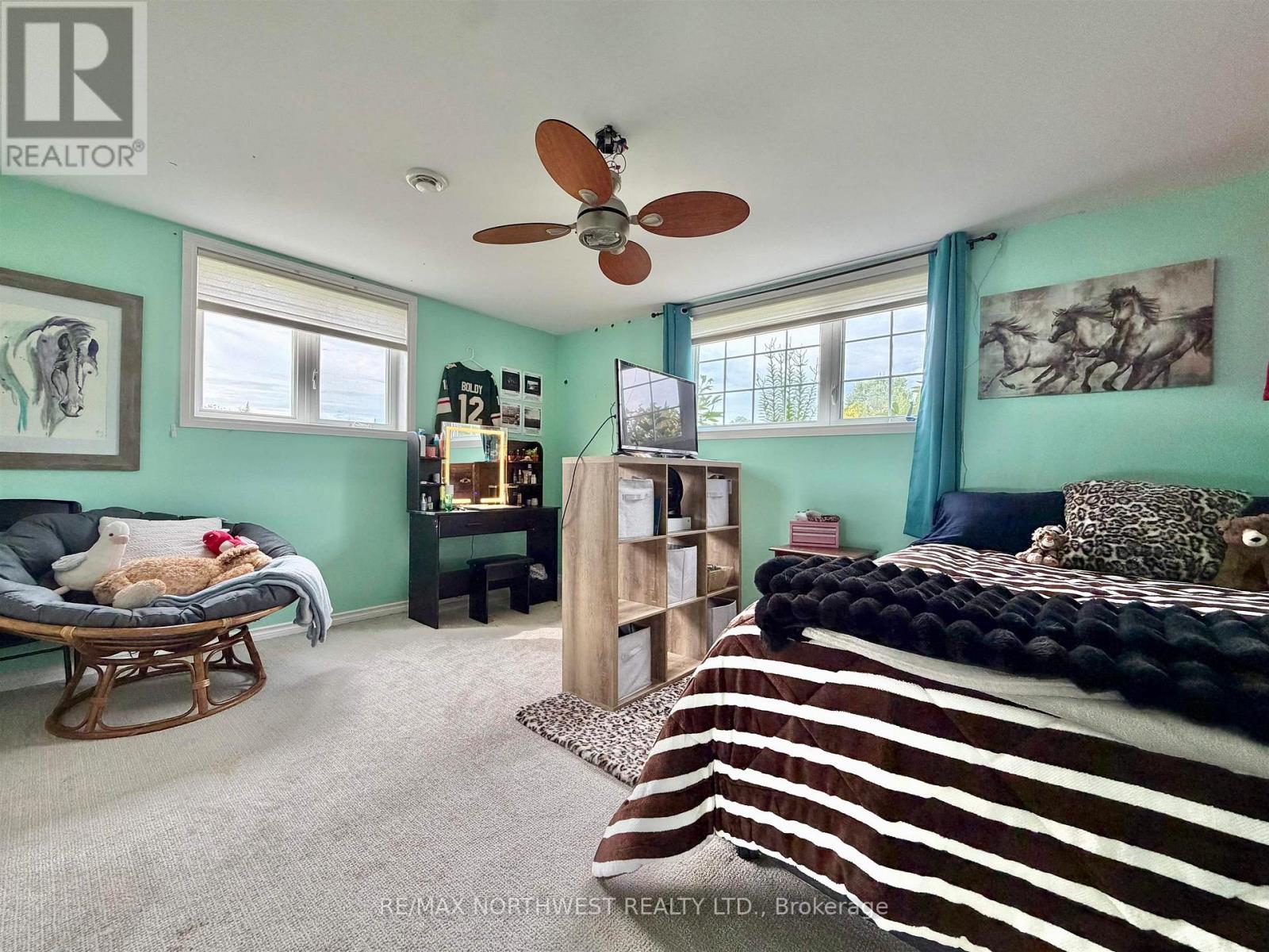 8 SPRUCE DRIVE - 22