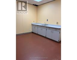 28 Cumberland St N., Thunder Bay, ON P7A4K9 Photo 9