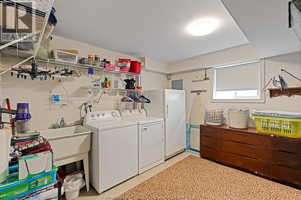 141 RAILWAY COURT - 27