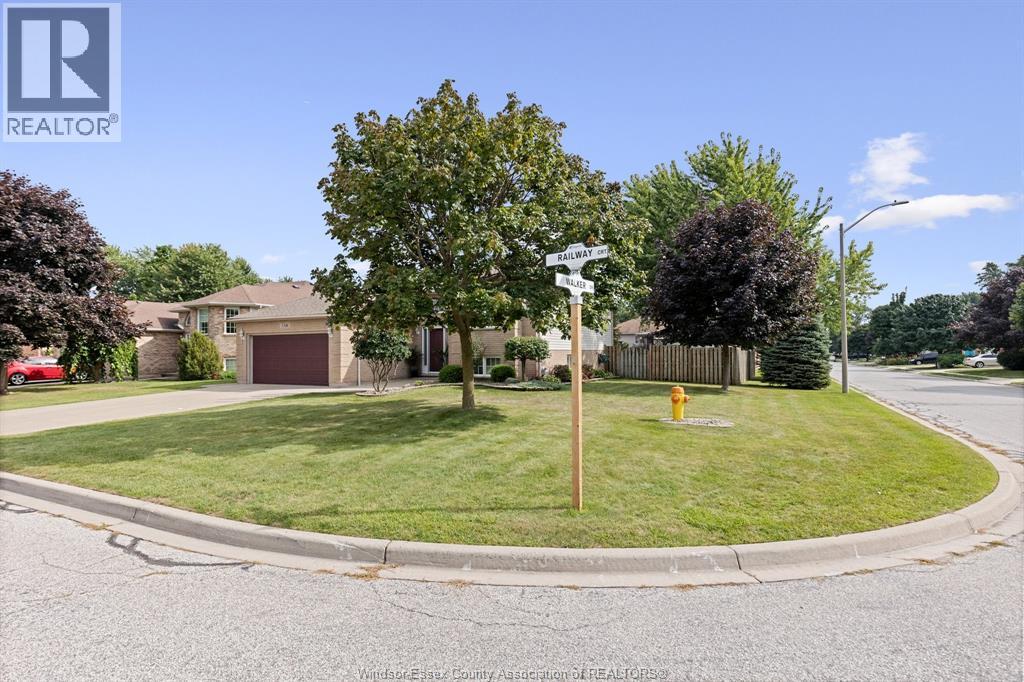 141 RAILWAY COURT - 3
