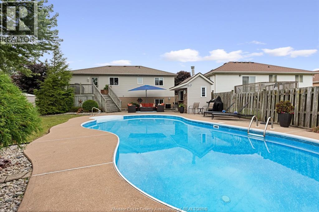 141 RAILWAY COURT - 32