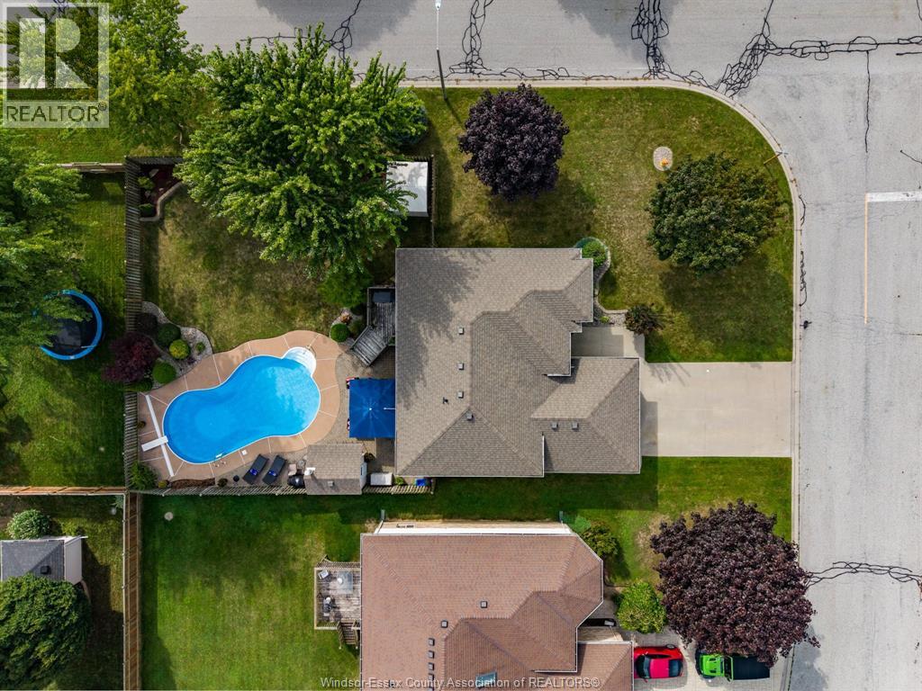 141 RAILWAY COURT - 41
