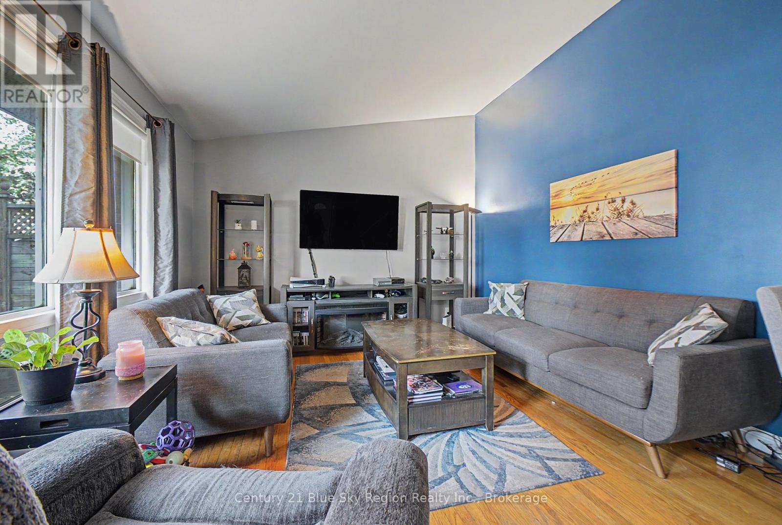 328 MCKENZIE AVENUE - Image 15