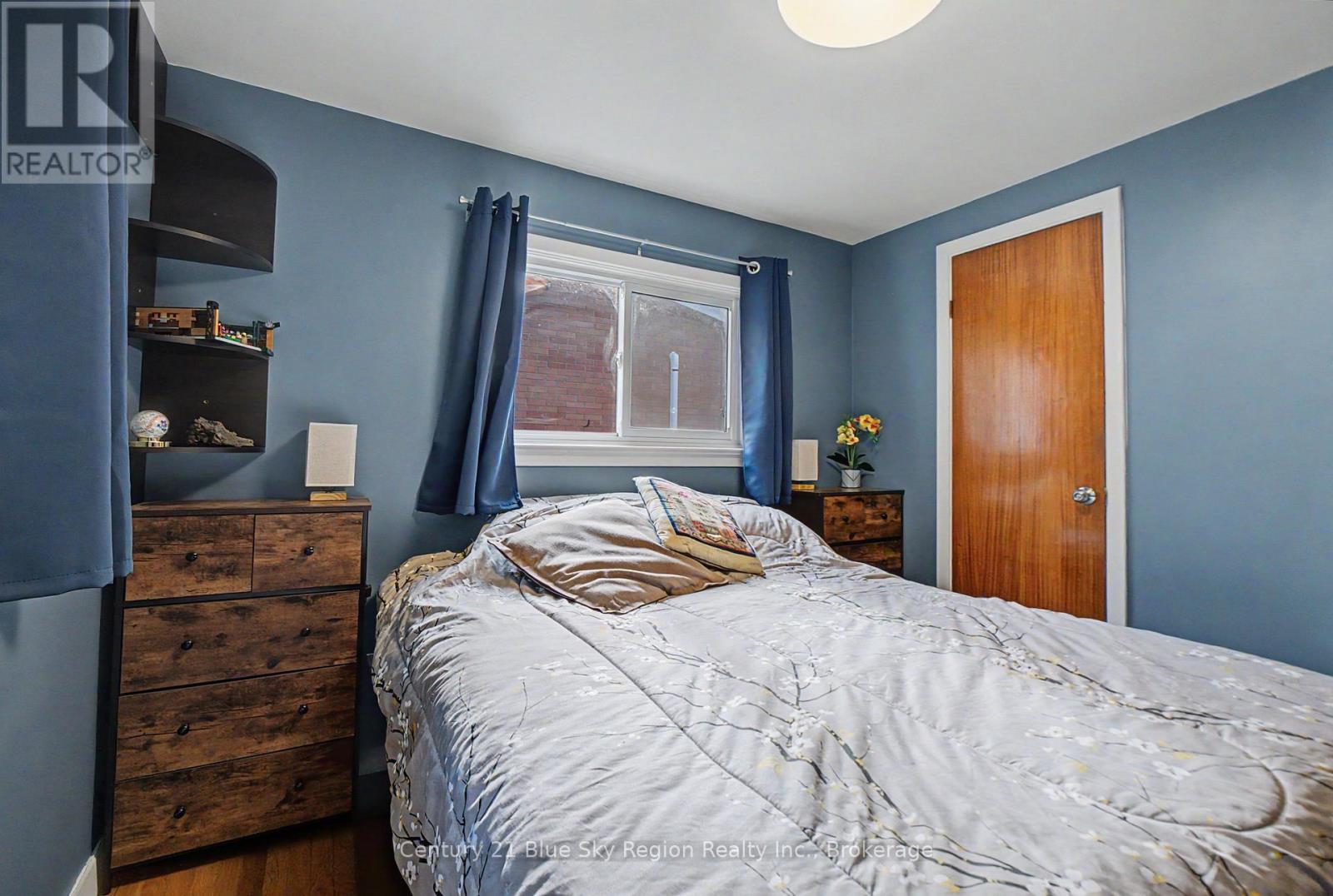 328 MCKENZIE AVENUE - Image 19