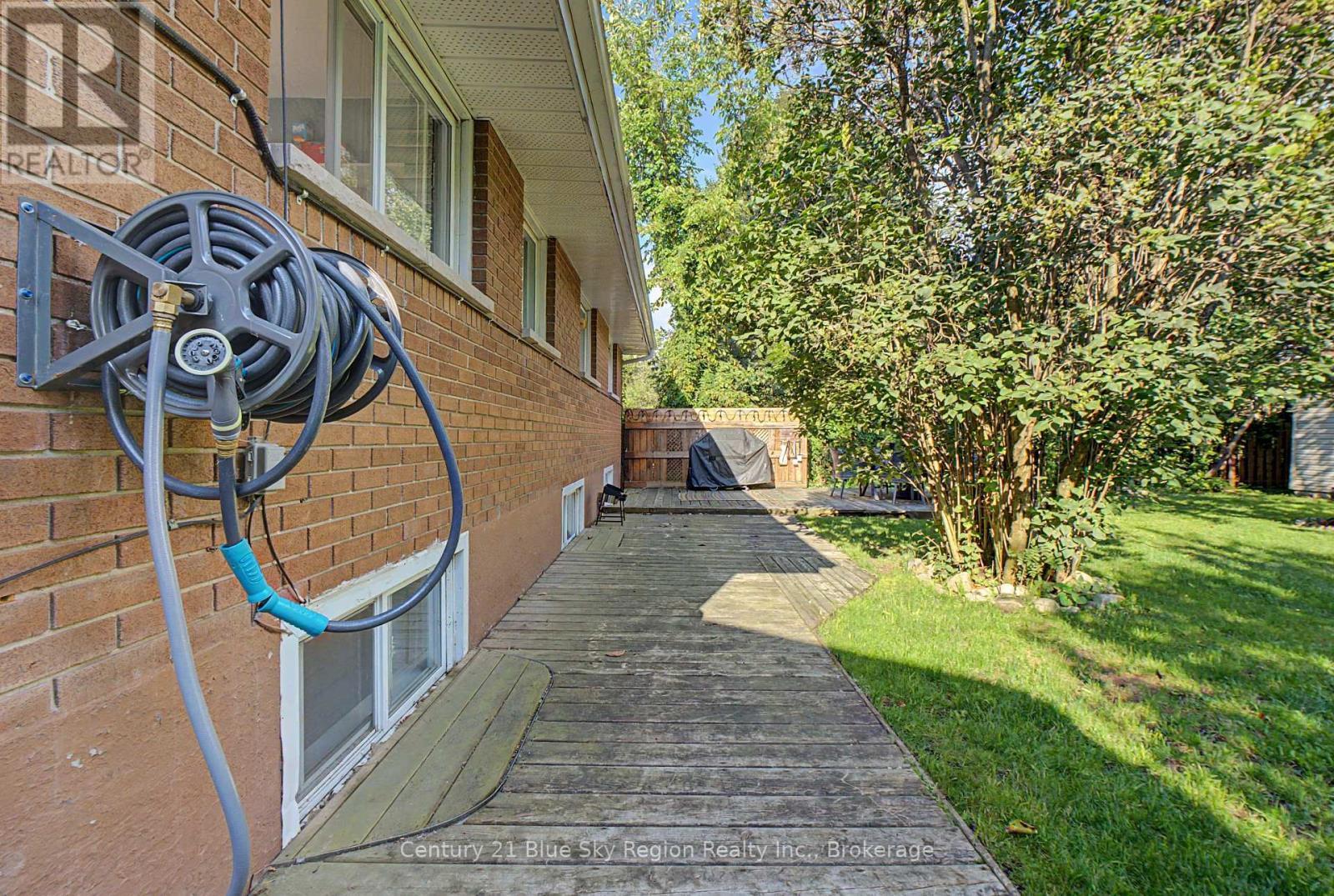328 MCKENZIE AVENUE - Image 33