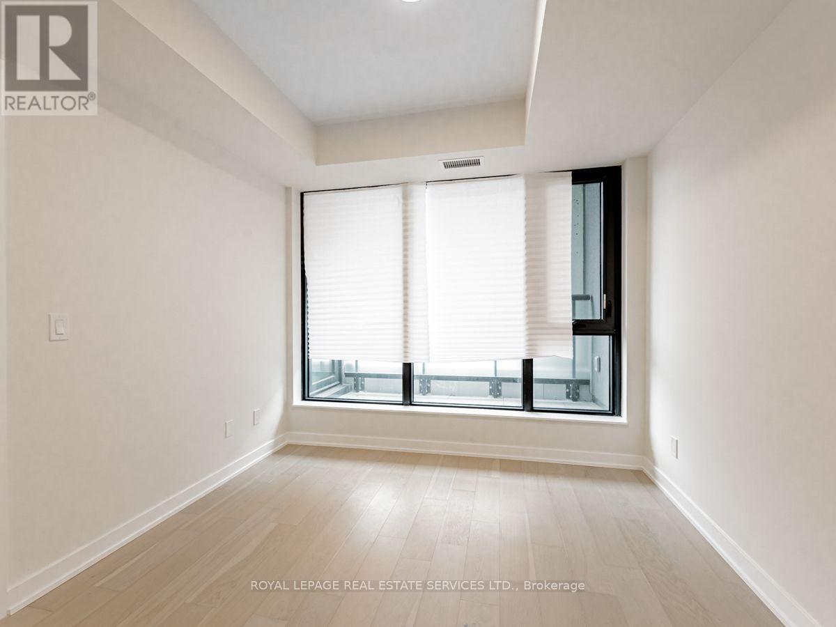 #311 840 ST CLAIR AVENUE W - 10