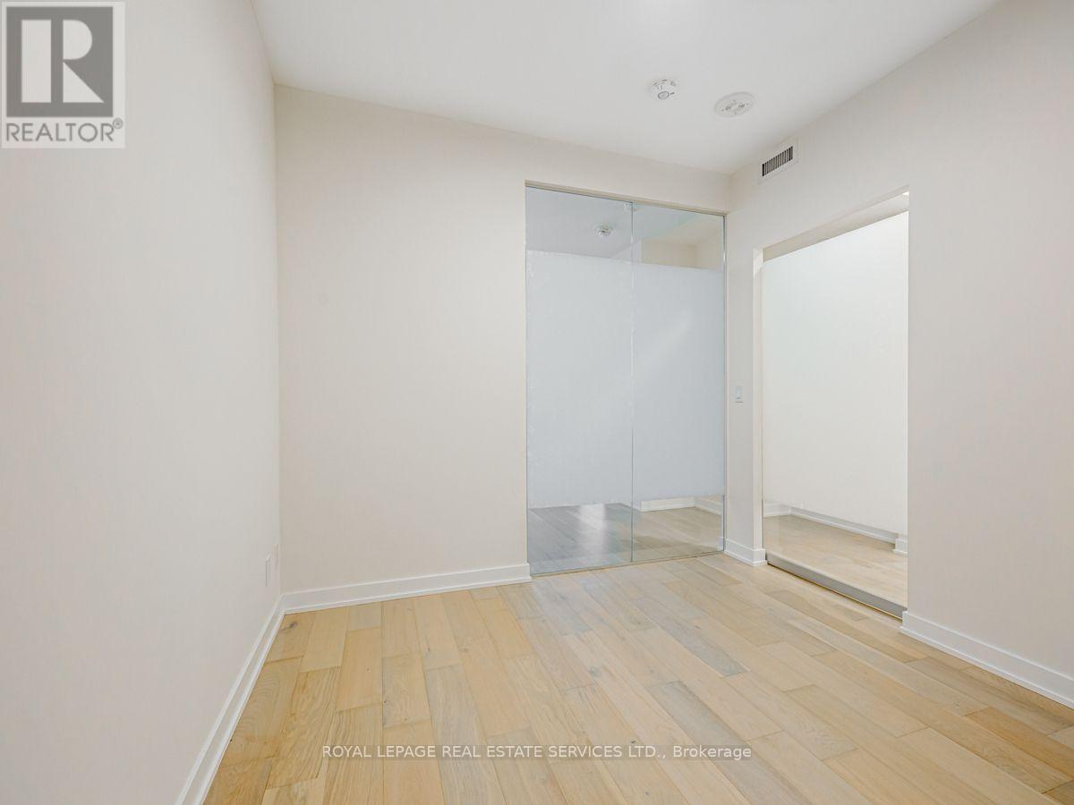 #311 840 ST CLAIR AVENUE W - Image 15