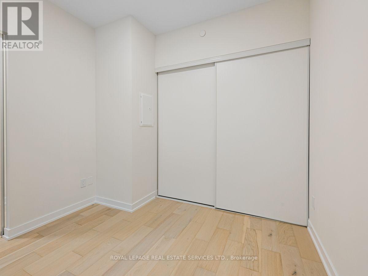#311 840 ST CLAIR AVENUE W - 17