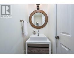 63 Highland Avenue, Toronto, ON M4W2A2 Photo 19
