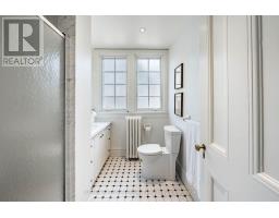 63 Highland Avenue, Toronto, ON M4W2A2 Photo 29