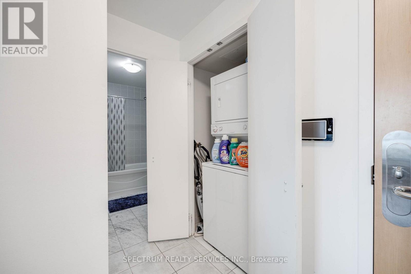 #4511 65 BREMNER BOULEVARD - Image 14