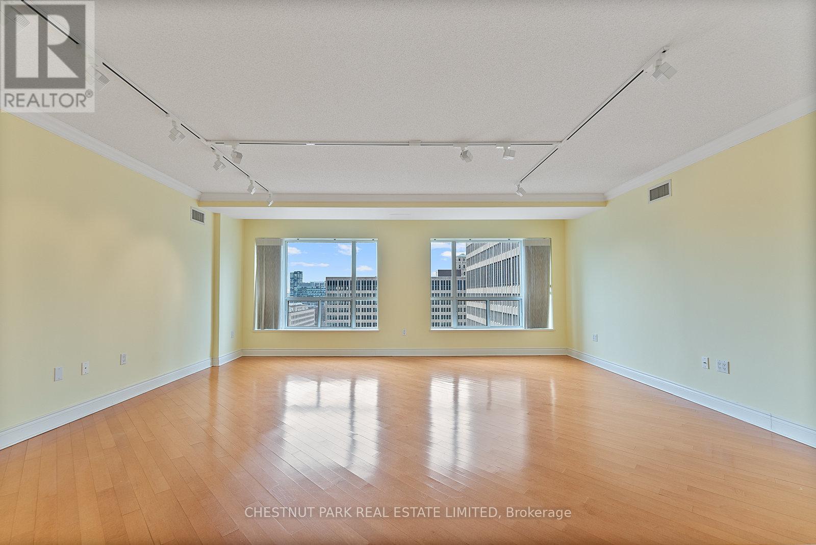 #1610 889 BAY STREET - 21