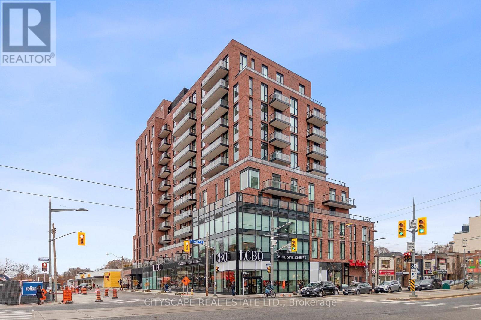 #506 185 ALBERTA AVENUE - 18