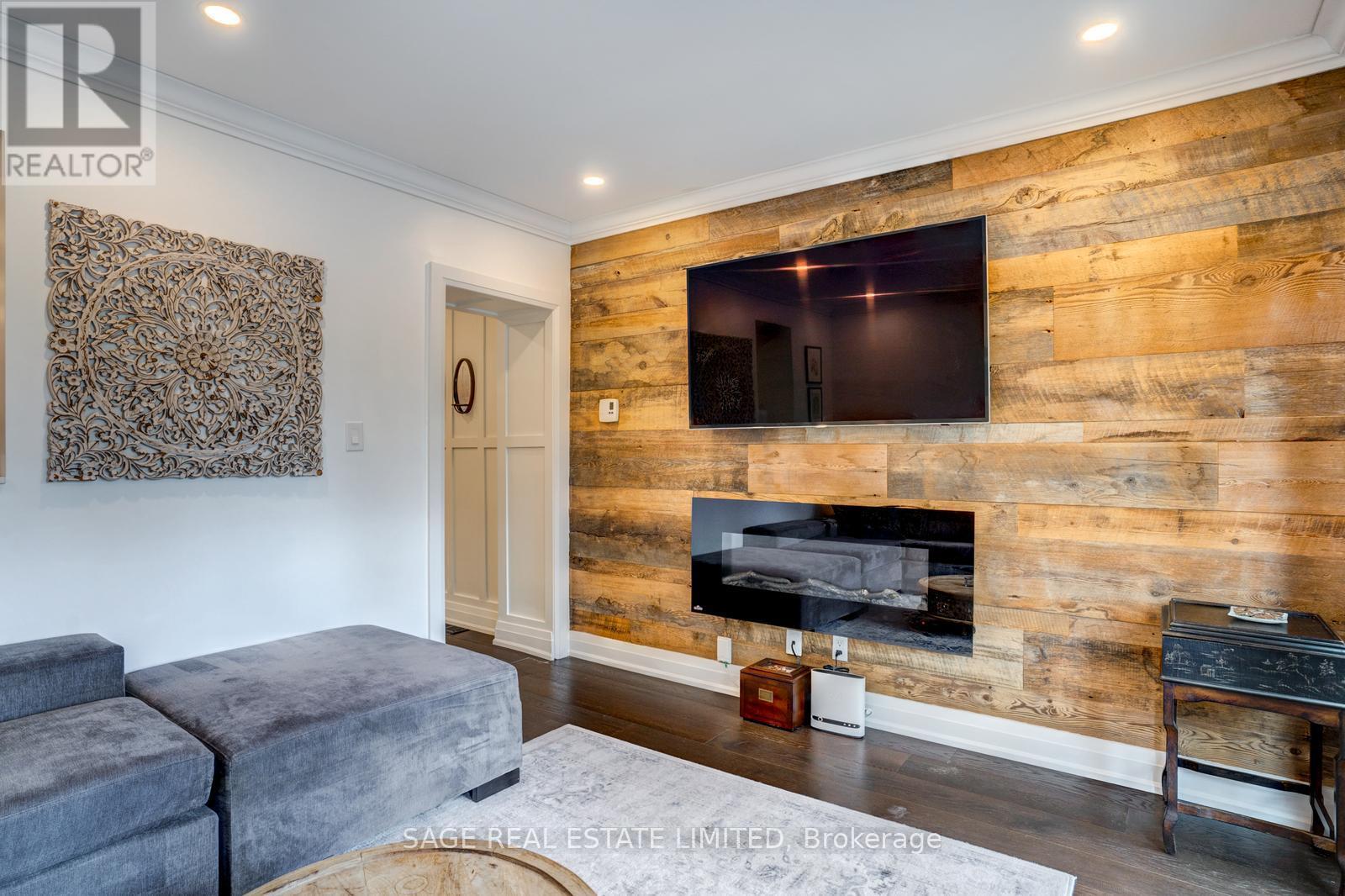 156 CRAIGHURST AVENUE - 12