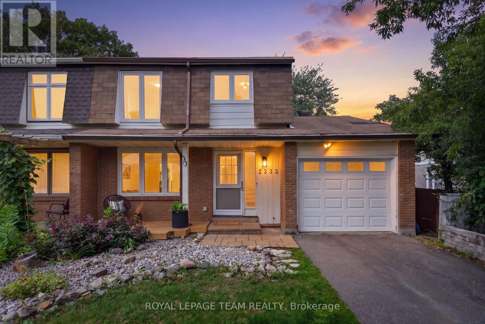 2333 COTTERS CRESCENT - 1