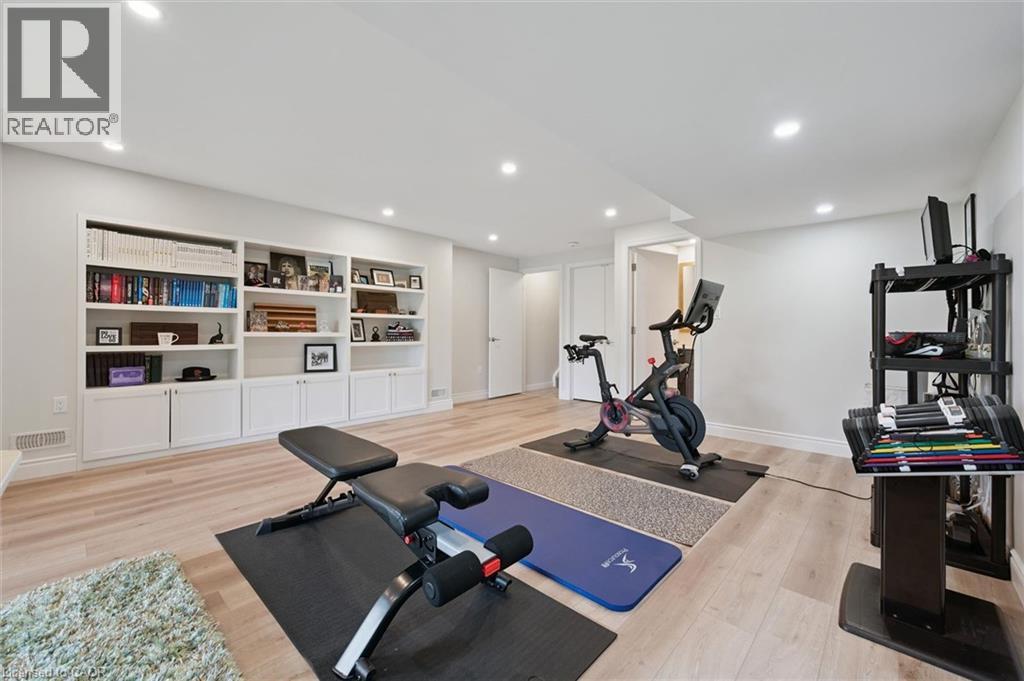 873 ROBERT FERRIE Drive - Image 32