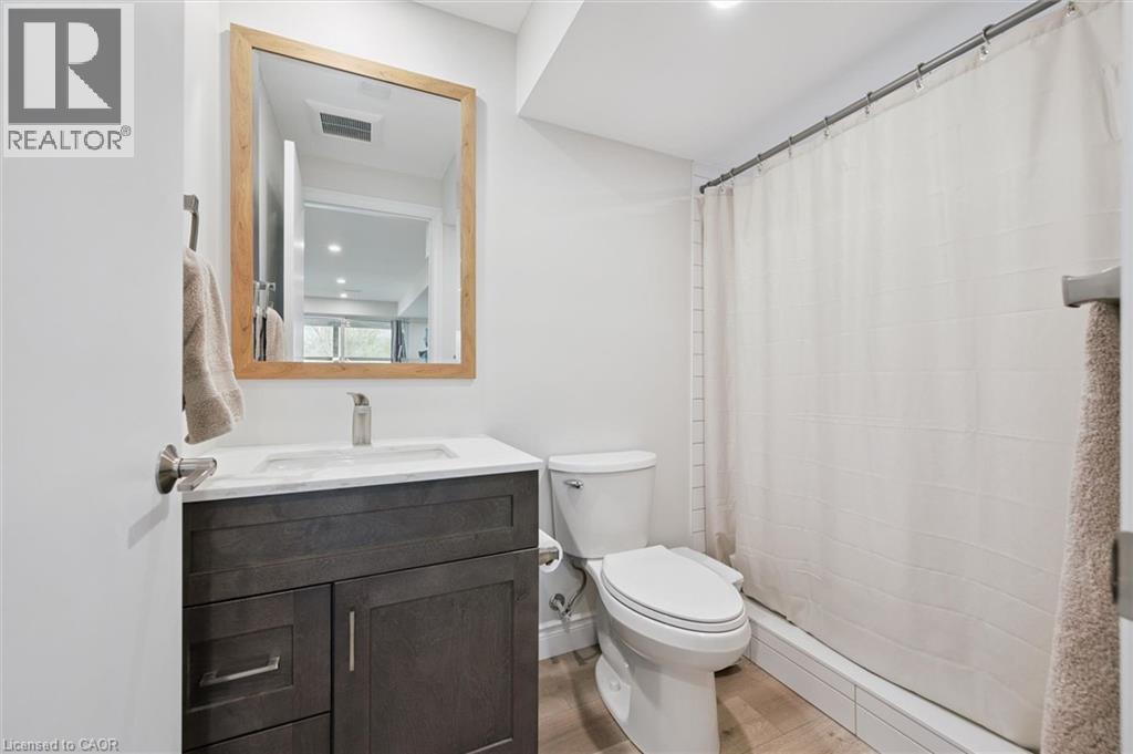873 ROBERT FERRIE Drive - Image 33