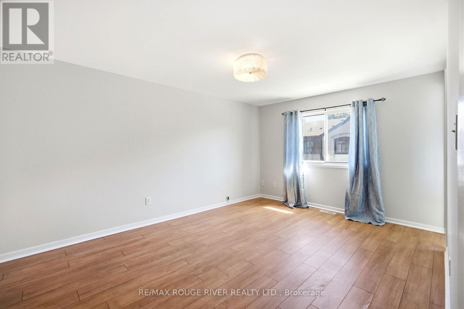 #76 21 LIVONIA PLACE - 14