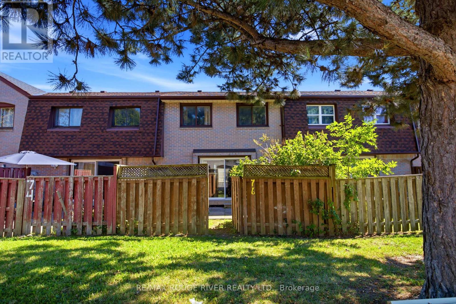 #76 21 LIVONIA PLACE - 32
