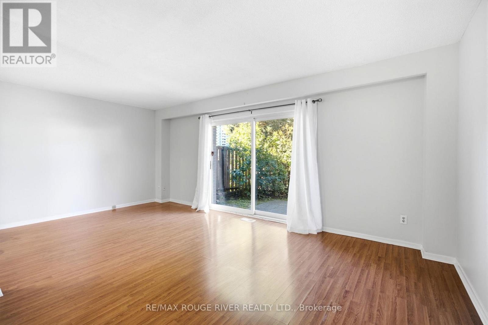 #76 21 LIVONIA PLACE - 5