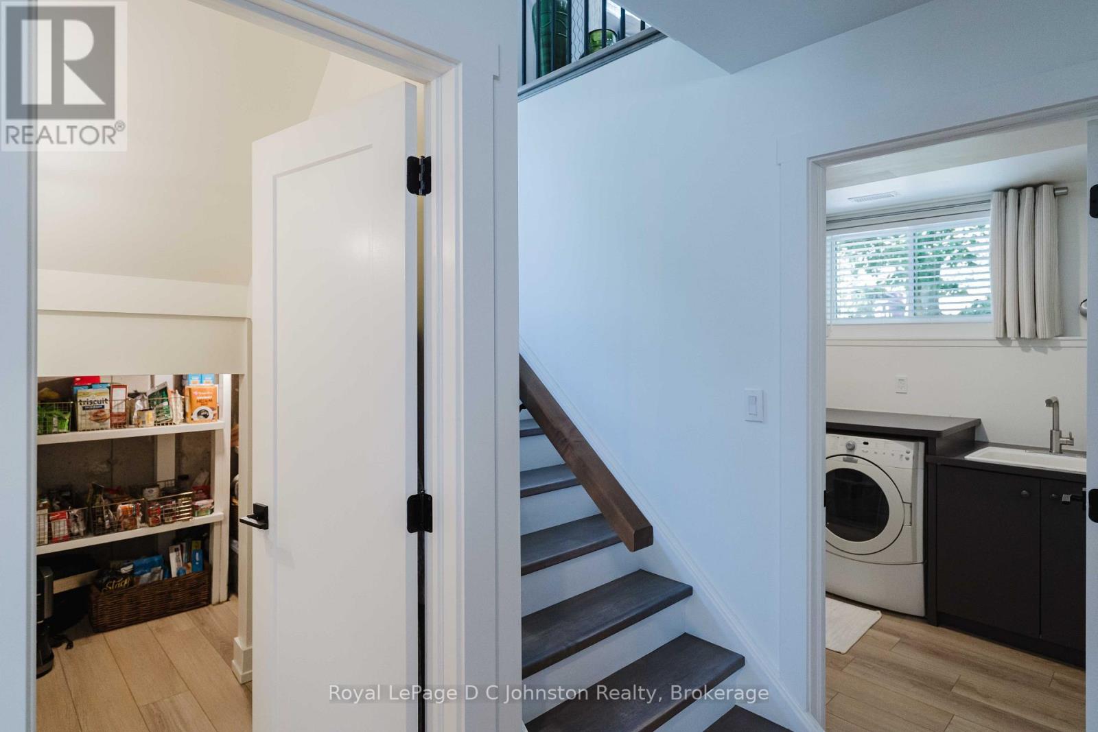 285 HURON STREET S - Image 39