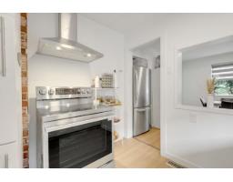 866 Finlay Street, White Rock, BC V4B4K2 Photo 14