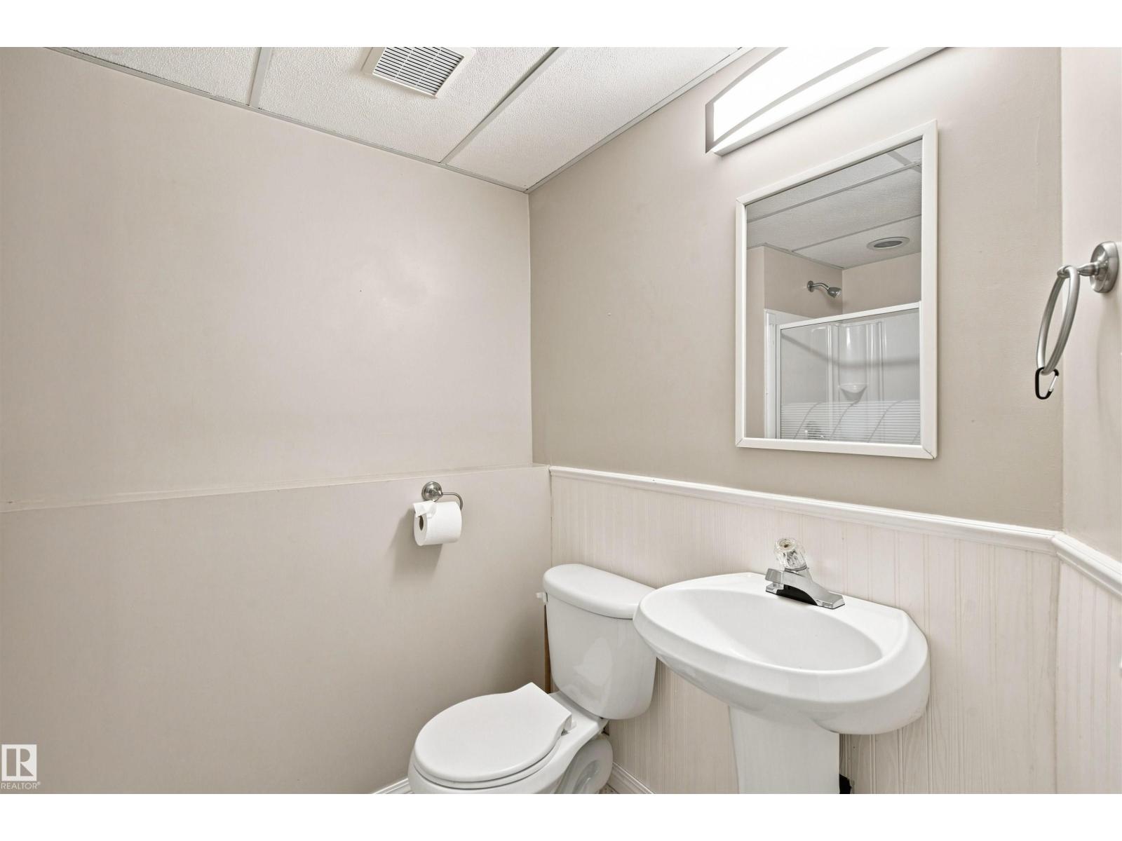 5321 43 ST - 18
