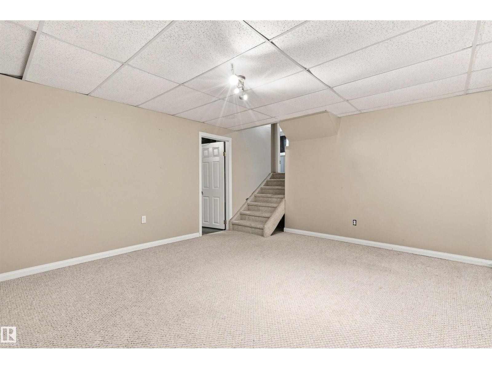 5321 43 ST - 21