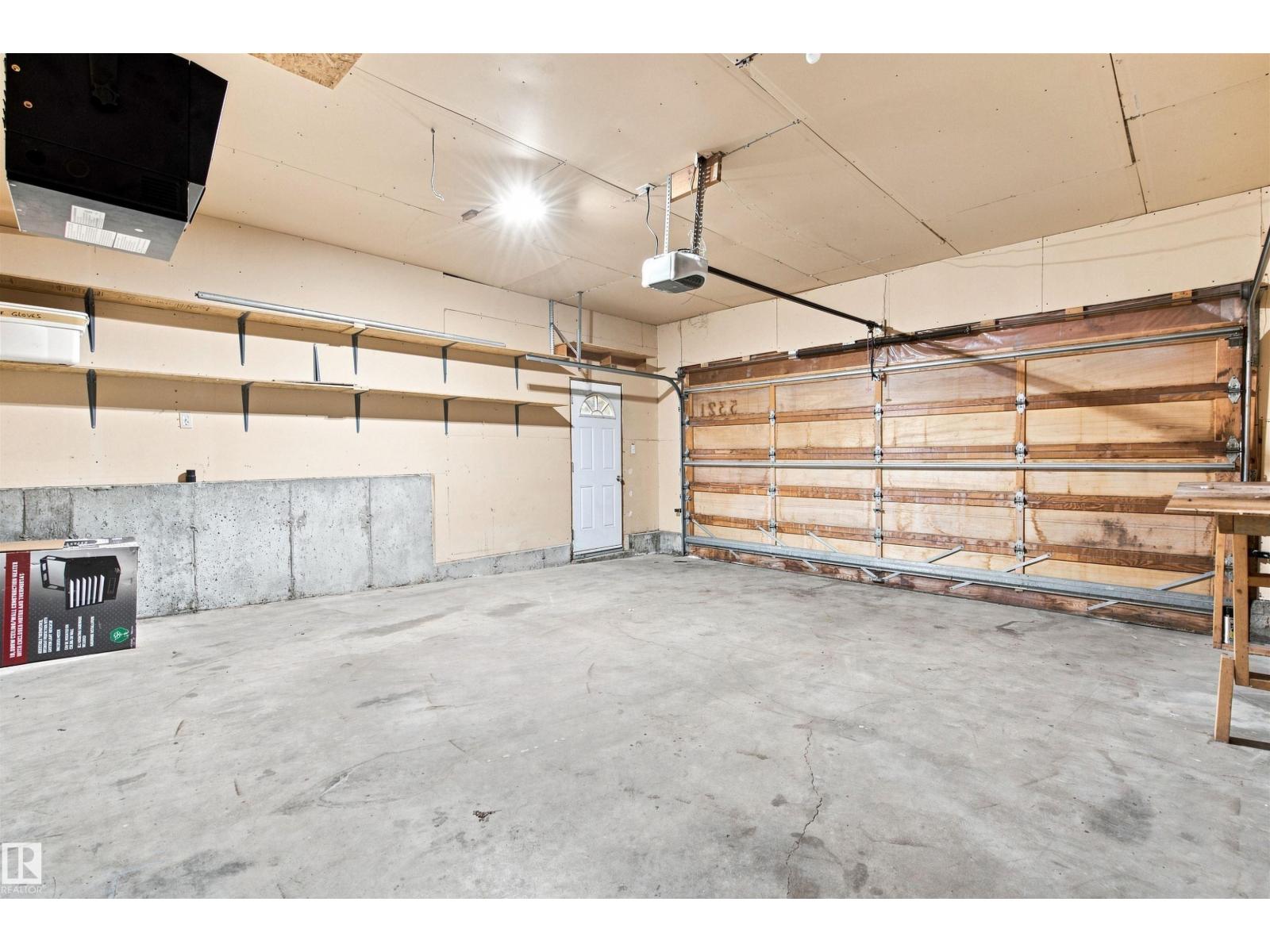 5321 43 ST - 24