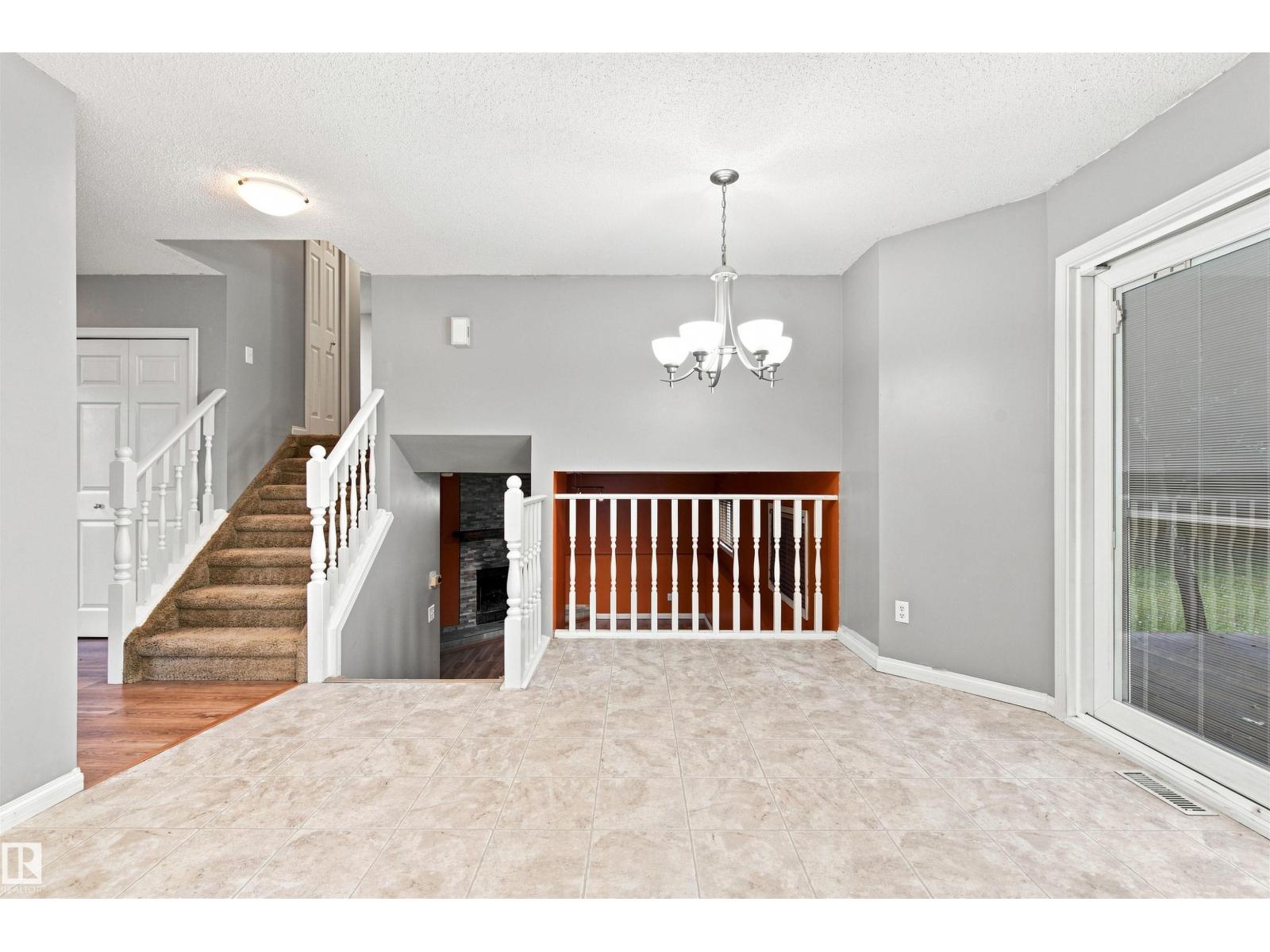 5321 43 ST - 6