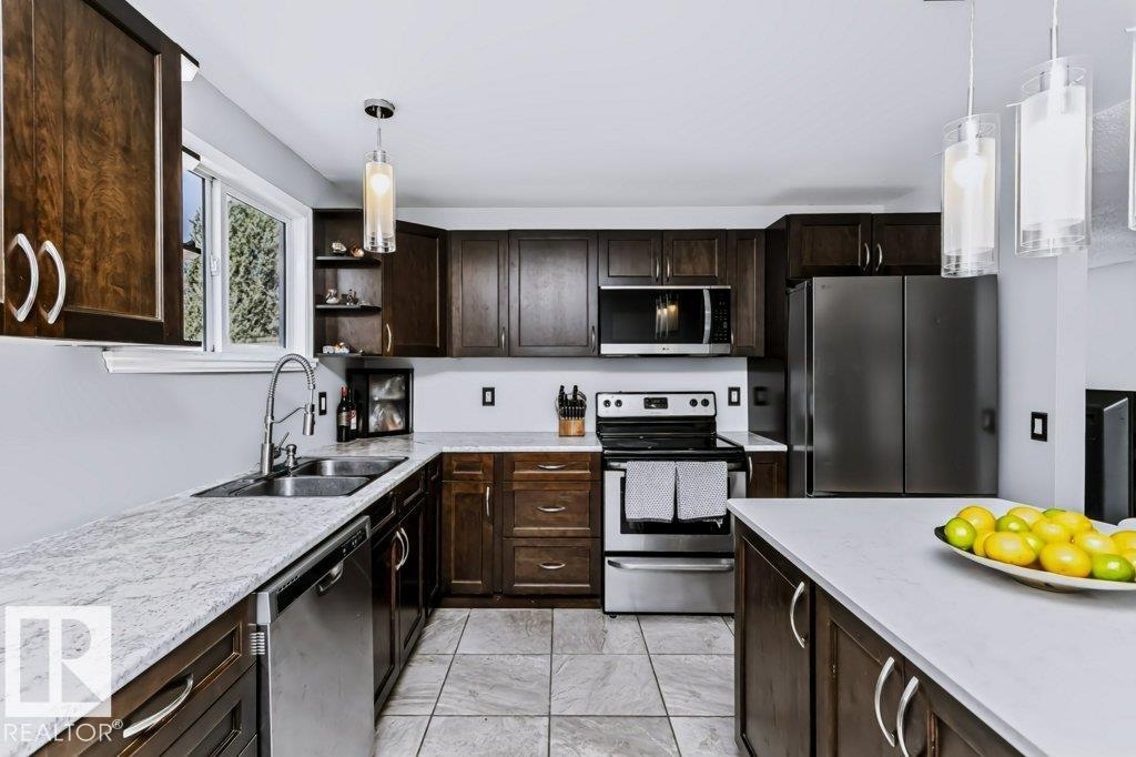 18431 95A AV NW - 15