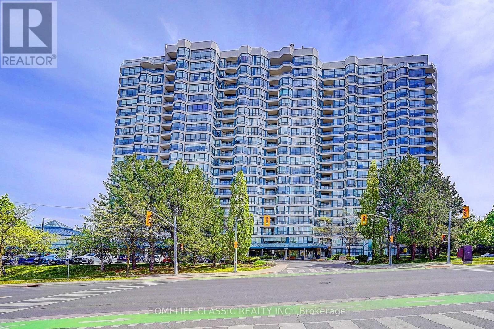 Listing photo of PH 7 - 1 CLARK AVENUE