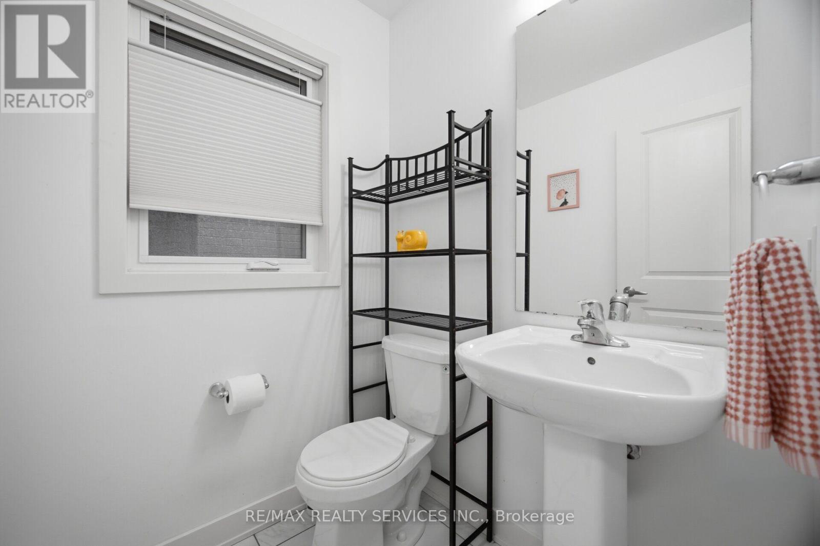 58 PAGEANT AVENUE - 10