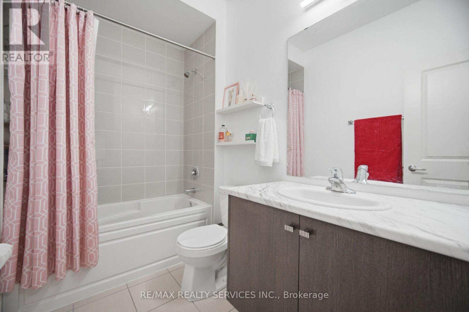 58 PAGEANT AVENUE - 43